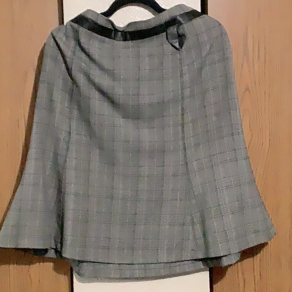 SAG HARBOR skirt  SIZE 14